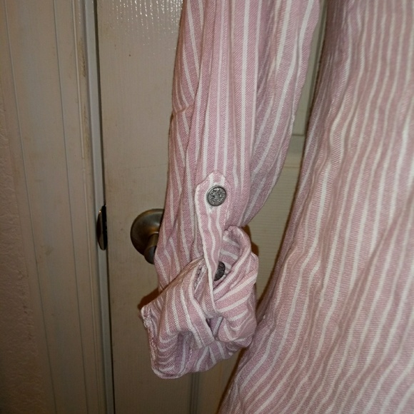 ❤ 3 for $20... Gloria Vanderbilt button down shirt - Picture 3 of 6